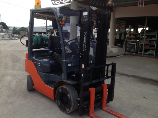 ขาย toyota 8fg10 ยกได้ 1 ตัน รุ่นใหม่ติด lpg จากญี่ปุ่นแล้ว