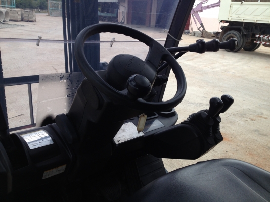 ขาย toyota 8fg10 ยกได้ 1 ตัน รุ่นใหม่ติด lpg จากญี่ปุ่นแล้ว