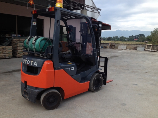 ขาย toyota 8fg10 ยกได้ 1 ตัน รุ่นใหม่ติด lpg จากญี่ปุ่นแล้ว