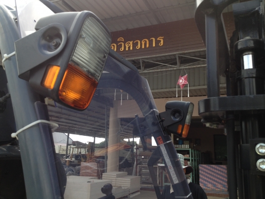 ขาย toyota 8fg10 ยกได้ 1 ตัน รุ่นใหม่ติด lpg จากญี่ปุ่นแล้ว