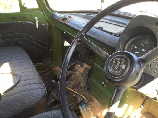 6ล้อหน้ายาวรถน้ำHINO...มีเครนเฮียบด้วย เล่มพร้อม..รุ่นหัวกีนตึก..