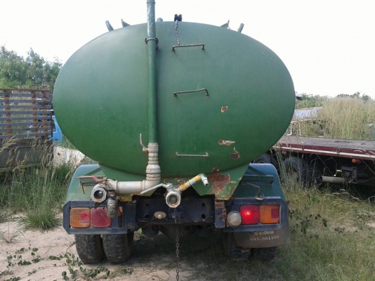 6ล้อหน้ายาวรถน้ำHINO...มีเครนเฮียบด้วย เล่มพร้อม..รุ่นหัวกีนตึก..