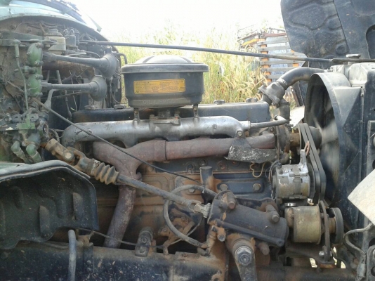 6ล้อหน้ายาวรถน้ำHINO...มีเครนเฮียบด้วย เล่มพร้อม..รุ่นหัวกีนตึก..