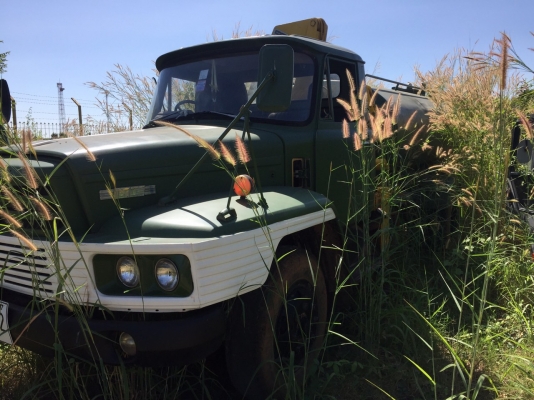 6ล้อหน้ายาวรถน้ำHINO...มีเครนเฮียบด้วย เล่มพร้อม..รุ่นหัวกีนตึก..