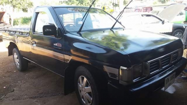 ขายนิสสัน บิ๊กเอ็ม ตอนเดียวสภาพสวยจัด รถพร้อมใช้งาน สีใหม่ๆ ภายในสวยๆ เครื่องเกียร์ช่วงล่างเยี่ยม วิ่งไกลสบาย ใช้งานดี เอกสารโอนครบ ภาษี58  69000-ด่วน ดูรถที่บุรีรัย์ 0817915677  id lline : tst3941