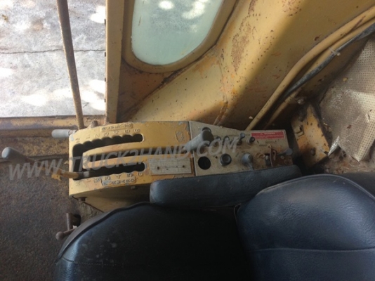 รถเกรด ยี่ห้อ  CATERPILLAR  รุ่น G140