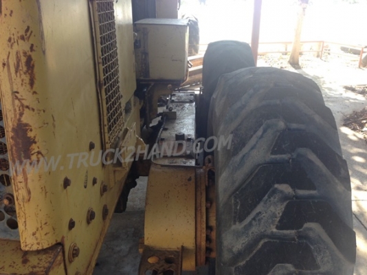 รถเกรด ยี่ห้อ  CATERPILLAR  รุ่น G140