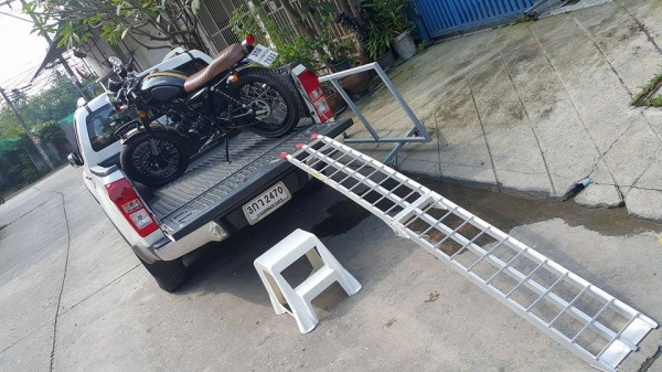 บันไดขึ้น มอเตอร์ไซค์ Bigbike ATV อลูมิเนียมพับได้ น้ำหนักเบา จำนวณจำกัดนะครับราคานี้