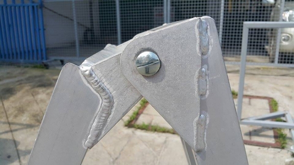 บันไดขึ้น มอเตอร์ไซค์ Bigbike ATV อลูมิเนียมพับได้ น้ำหนักเบา จำนวณจำกัดนะครับราคานี้