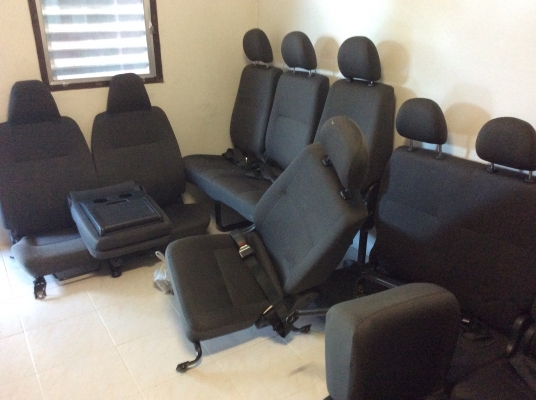 ขายเบาะรถตู้ครบชุดทั้งคันให้หมดถอดออกจากCommuter