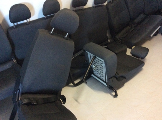 ขายเบาะรถตู้ครบชุดทั้งคันให้หมดถอดออกจากCommuter