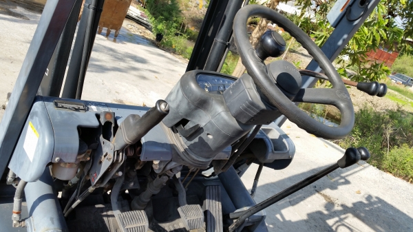 ขายด่วนรถยก TOYOTA 6FGยก2.0ตันเสาสูง3เมตรยางตันใหม่หน้าหลังรถนอกนำเข้ายังไม่เคยใช้งานในเมืองไทยเลย=รุ่นใหม่ขายถูกๆๆ