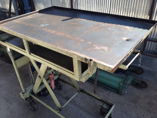 ขายเอ็กซ์ลิฟท์ยกของ X-lift สภาพสวย มีระบบล็อค พร้อมใช้งาน ขายเอ็กซ์ลิฟท์ยกของ X-lift สภาพสวย มีระบบล็อค พร้อมใช้งาน