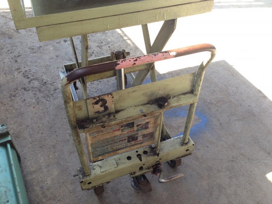 ขายเอ็กซ์ลิฟท์ยกของ X-lift สภาพสวย มีระบบล็อค พร้อมใช้งาน ขายเอ็กซ์ลิฟท์ยกของ X-lift สภาพสวย มีระบบล็อค พร้อมใช้งาน