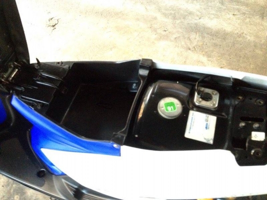 ขายyamaha MIO ไฟสองตาแท้ ท่ออารม์ ปี53  สีขาว ดำ น้ำเงิน เครืองดีภาพเดิมๆ ล้อแม็ก ชุดสีไม่สวย ทะเบียนกทม.พร้อมโอน ราคา12900บาท โทร0924462525โส