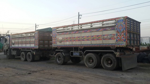 ขายรถบรรทุก 22 ล้อ พ่วง แม่-ลูก ดั๊มพ์ ยี่ห้อ isuzu DAGA FXZ 360 แรงม้า ปลายปี 55