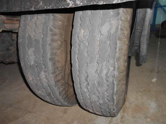 ขายอีซุซุดั้มเครื่อง 175 แรงสภาพดีพร้อมใช้ยางดี 6 เส้นสวยๆครับ