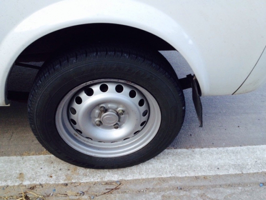 ขายตงฟงปี 2012 รถวิ่งน้อยห้าหมื่นกว่าโล สวยเหมือนใหม่ครับ ขาย 110,000 บาท แก๊ส LPG สุดประหยัดขับดีมากๆ ติดต่อคุณเอ๋ 092-6356419