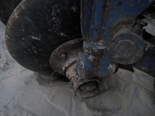 ขาย พาน 3 โครง 4 ใบ 26 นิ้ว บัวใหญ่ น็อต 6 ตัวพ่อค้าตัดราคาได้ ขาย พาน 3 โครง 4 ใบ 26 นิ้ว บัวใหญ่ น็อต 6 ตัวพ่อค้าตัดราคาได้