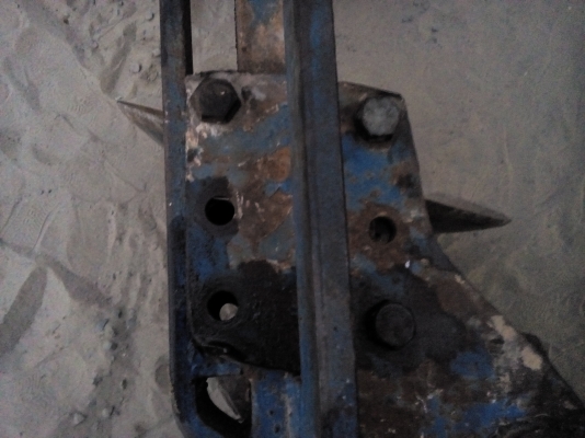 ขาย พาน 3 โครง 4 ใบ 26 นิ้ว บัวใหญ่ น็อต 6 ตัวพ่อค้าตัดราคาได้ ขาย พาน 3 โครง 4 ใบ 26 นิ้ว บัวใหญ่ น็อต 6 ตัวพ่อค้าตัดราคาได้