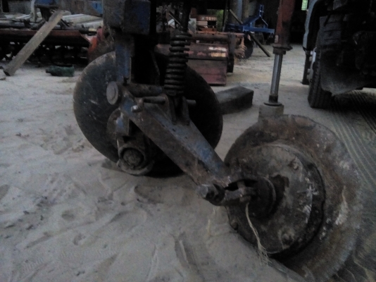 ขาย พาน 3 โครง 4 ใบ 26 นิ้ว บัวใหญ่ น็อต 6 ตัวพ่อค้าตัดราคาได้ ขาย พาน 3 โครง 4 ใบ 26 นิ้ว บัวใหญ่ น็อต 6 ตัวพ่อค้าตัดราคาได้