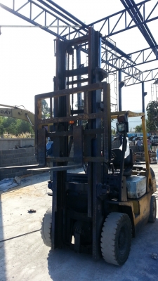 ขายโฟคลิฟท์ TCM  2.5 ตันเสาสูง 4 เมตร ราคา 90,000 บาท