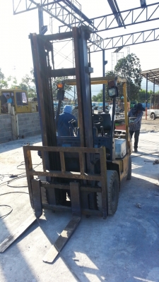 ขายโฟคลิฟท์ TCM  2.5 ตันเสาสูง 4 เมตร ราคา 90,000 บาท