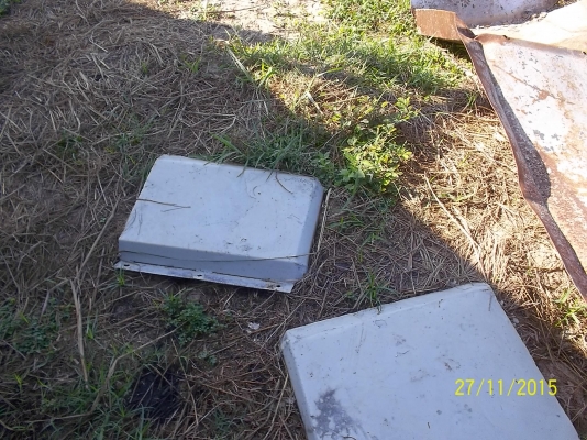 ขายกระบะ 6ล้อ ยาว 4.30 กว้าง 2.10 คัชซี กว้าง 75 ซ.ม