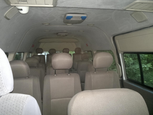 รถตู้จอยลอง