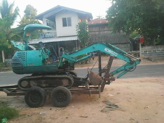 ขายรถแบ็คโฮ KOBELCO SK 025 ขายรถแบ็คโฮ KOBELCO SK 025