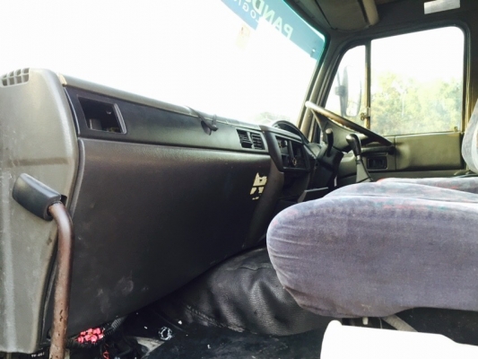 ขายหัวลากนิสสัน CW454 320แรงม้า NGV ขายหัวลากนิสสัน CW454 320แรงม้า NGV