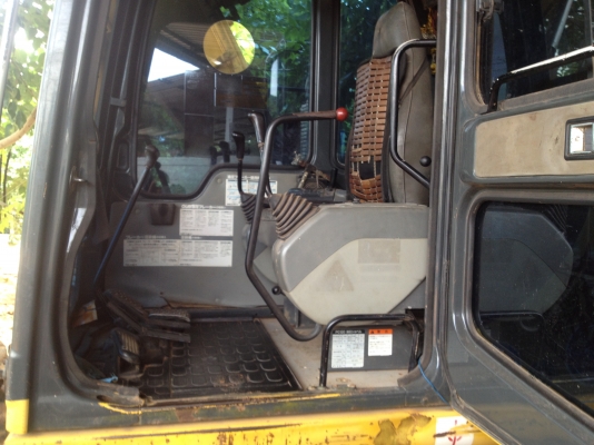 ขาย komatsu 120-6e ขาย komatsu 120-6e