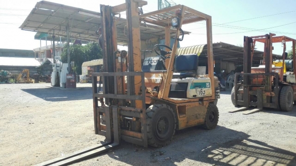 ====== SOLD OUT!! ====== โฟล์คลิฟ Komatsu FD 15-15 เครื่องอีซูสุ ดีเซล เกียร์ออโต้ ยก 1.5 ตัน สูง 3 ม. งาสไลด์ สภาพสวย พร้อมใช้.