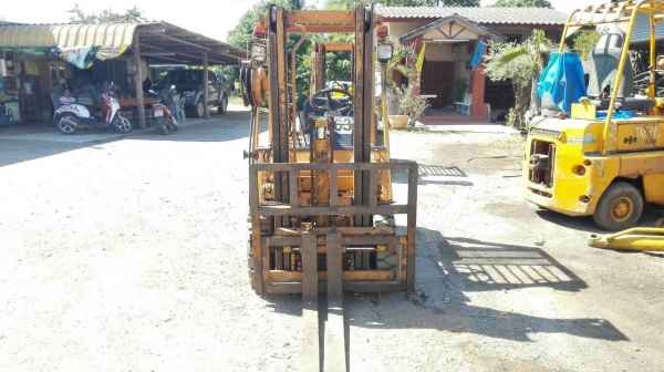 ====== SOLD OUT!! ====== โฟล์คลิฟ Komatsu FD 15-15 เครื่องอีซูสุ ดีเซล เกียร์ออโต้ ยก 1.5 ตัน สูง 3 ม. งาสไลด์ สภาพสวย พร้อมใช้.