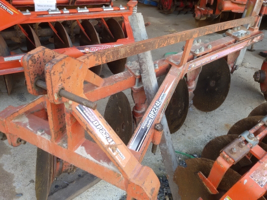 ปัญญาแทรคเตอร์..จัดมาให้ครับ ด่วน!!!คูโบต้า L3608 พร้อมใบมีดคานล่าง พร้อมผานบุกเบิกตราช้าง 22&times;4 ยางใหม่4เส้น จัดส่ง อ.เมือง จ.กำแพงเพชร