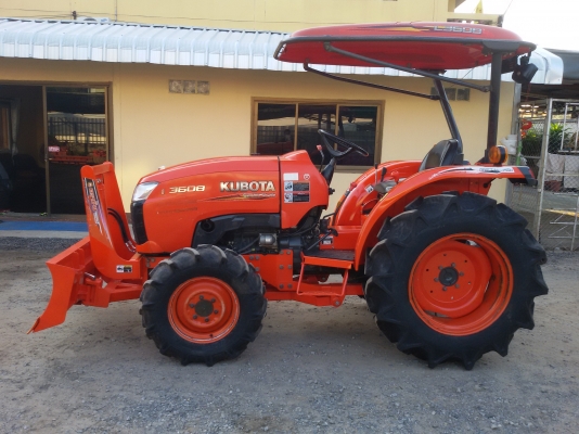 ปัญญาแทรคเตอร์..จัดมาให้ครับ ด่วน!!!คูโบต้า L3608 พร้อมใบมีดคานล่าง พร้อมผานบุกเบิกตราช้าง 22&times;4 ยางใหม่4เส้น จัดส่ง อ.เมือง จ.กำแพงเพชร