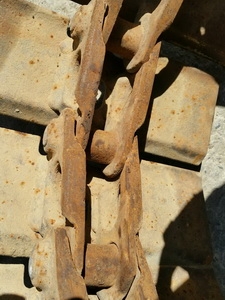 ขาย - แทรคเหล็ก สำหรับ รถขุด PC 20 -30 กว้าง 30 ซม ระยะห่างข้อ 10.5 ซม