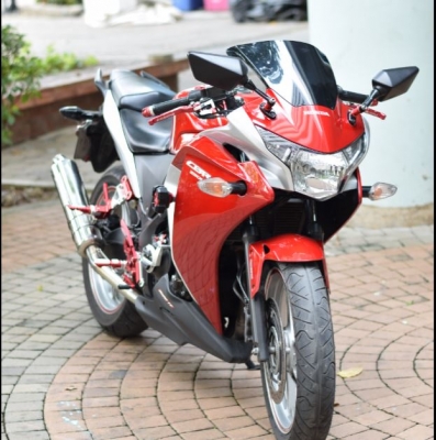 CBR250 ตัวท๊อป ABS ชุดแต่งไบเกอร์