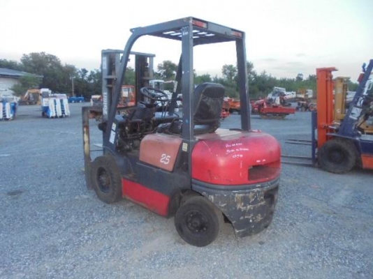 ขายโฟลค์ลิฟ 2.5 ตัน..ดีเซล