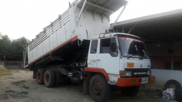 สิบล้อ มิตซู ไอ้หลง 220โบว์ FN527 ปี39 TF 2เพา แม่ลูก 3คาน  สภาพดีสวยบางเดิมทุกคัน ทะเบียนพร้อมโอน