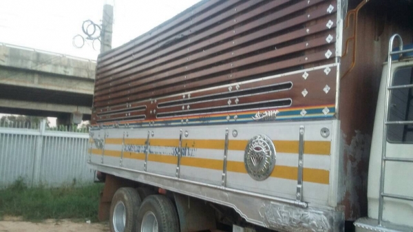 ขายไอ้หลง 10 ล้อดั้ม เพลาเดียว FN516M เครื่อง 6D16 195 แรงม้า คัสซีสวยตลอดเส้น เบรคทิฟฟี่ พาวเวอร์ ทะเบียนเต็มพร้อมโอน