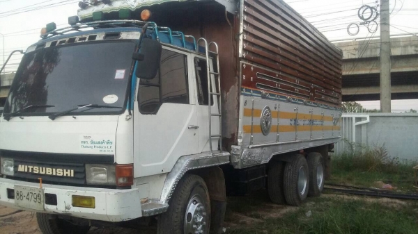 ขายไอ้หลง 10 ล้อดั้ม เพลาเดียว FN516M เครื่อง 6D16 195 แรงม้า คัสซีสวยตลอดเส้น เบรคทิฟฟี่ พาวเวอร์ ทะเบียนเต็มพร้อมโอน