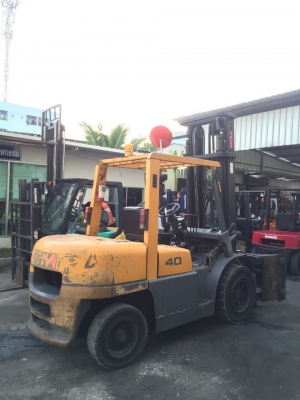 ขายรถยกโฟร์คลิฟท์ TCM 4ตัน ( หนีบกลม ) ขายรถยกโฟร์คลิฟท์ TCM 4ตัน ( หนีบกลม )