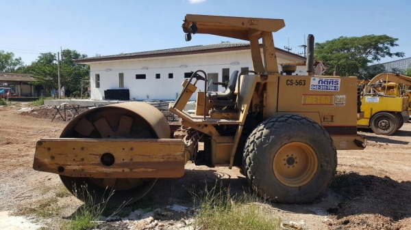 ขายแล้วครับ รถบดสั่นสะเทือน CAT CS-563 เอกสารเล่มทะเบียนครบ รถสวยพร้อมใช้