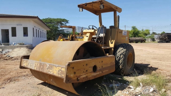 ขายแล้วครับ รถบดสั่นสะเทือน CAT CS-563 เอกสารเล่มทะเบียนครบ รถสวยพร้อมใช้