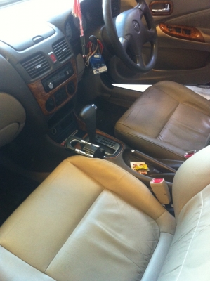 Nissan ซันนี่ นีโอ นอกในเนียบ