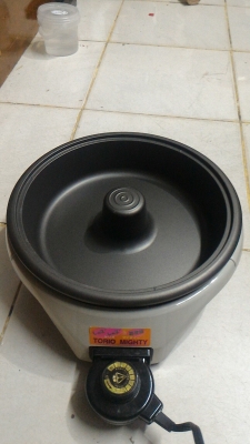 กะทะเอนกไฟฟ้าประสงค์เคลื่อบเทฟลอน TORIO  MIGHTY  ของใหม่จากญี่ปุ่น  มีหม้อเปลี่ยนเข้าออกได้สองแบบ