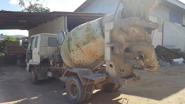 ขายรถโม่ปูน 3 คิว 6 ล้อ ISUZU ROCKY เครื่อง 6BG1 175 แรงม้า คัสซีสวยตลอดเส้น เบรคทิฟฟี่ พวงมาลัยพาวเวอร์ เอกสารเล่มทะเบียนพร้อมโอน