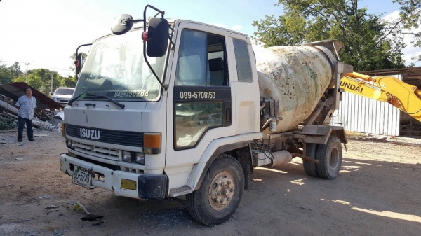 ขายรถโม่ปูน 3 คิว 6 ล้อ ISUZU ROCKY เครื่อง 6BG1 175 แรงม้า คัสซีสวยตลอดเส้น เบรคทิฟฟี่ พวงมาลัยพาวเวอร์ เอกสารเล่มทะเบียนพร้อมโอน