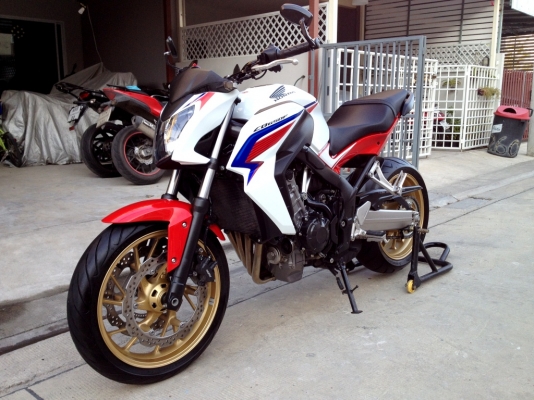 ((ดาวน์ 58000))ขาย CB650f ปี2014 TRI-Color วิ่ง6xxx km ราคา248000 บาท(รับเทริ์น) ((ดาวน์ 58000))ขาย CB650f ปี2014 TRI-Color วิ่ง6xxx km ราคา248000 บาท(รับเทริ์น)